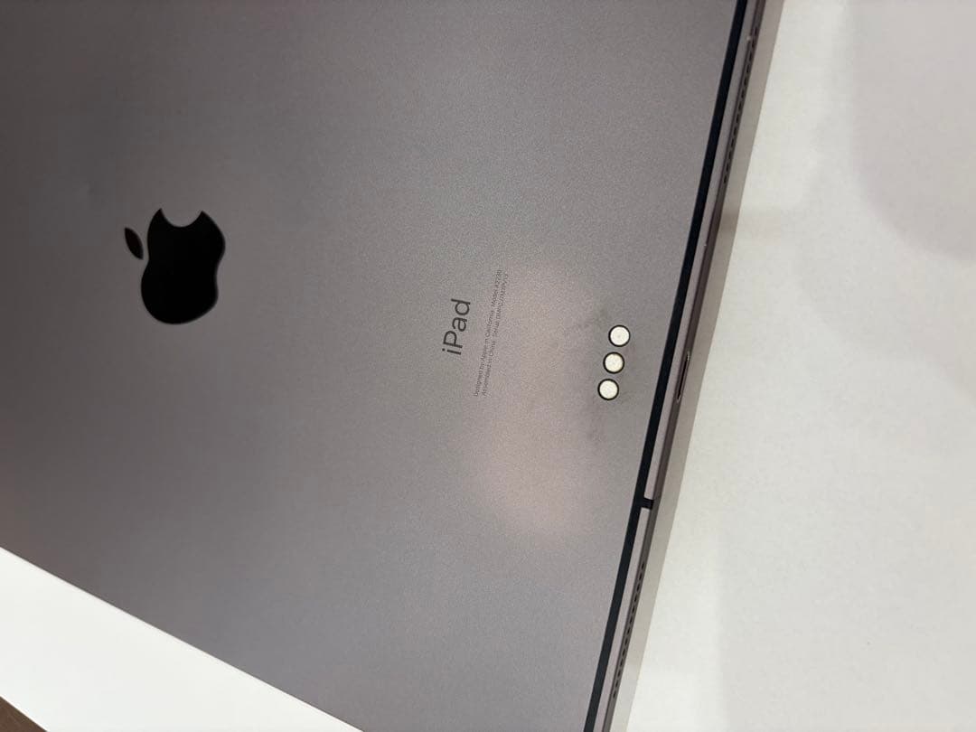 iPad pro11 第二世代A2230 128GB Wi-Fi+セルラー