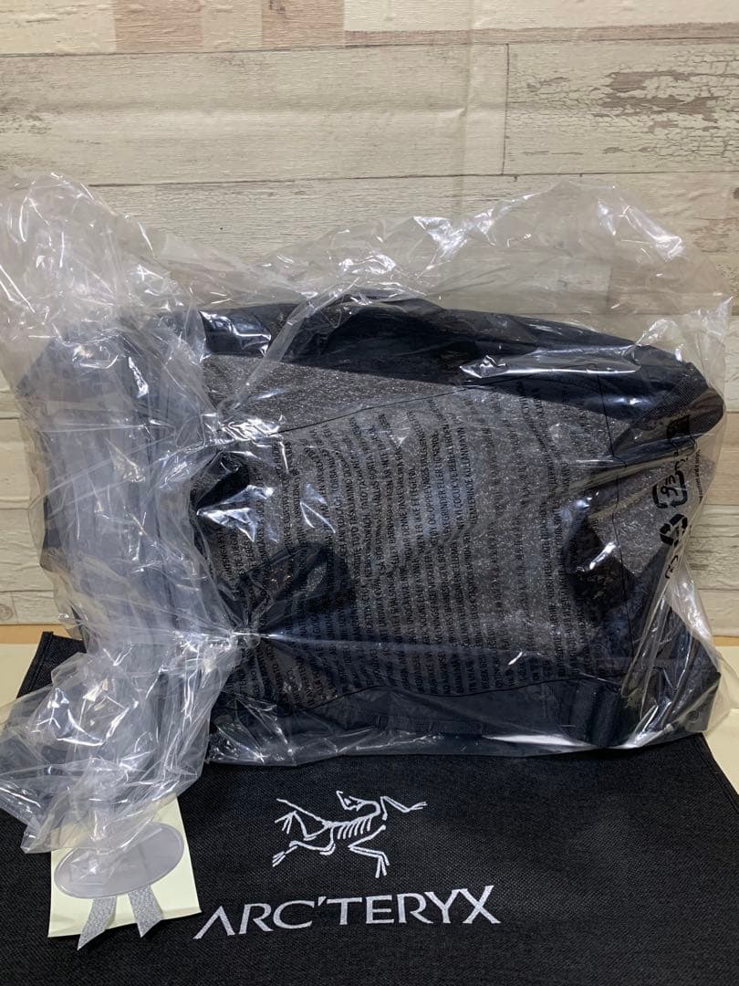 ARC'TERYX グランヴィル 10 クーリエ バッグ GRANVILLE