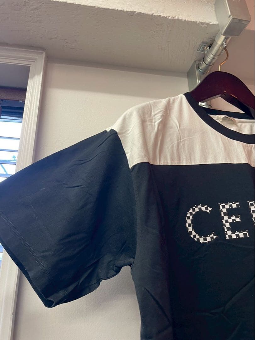 CELINE ロゴ Tシャツ ブラック/ホワイト