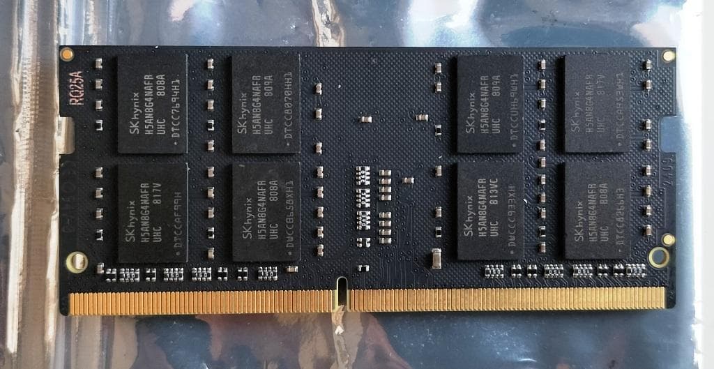 16GB DDR4 2666MHz メモリー PC4-21300S-CL22