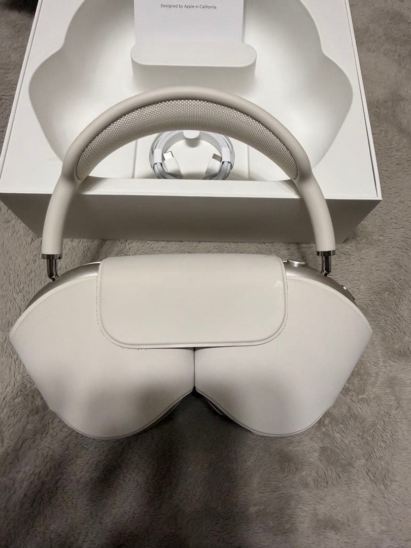 ヘッドホン AirPods Max