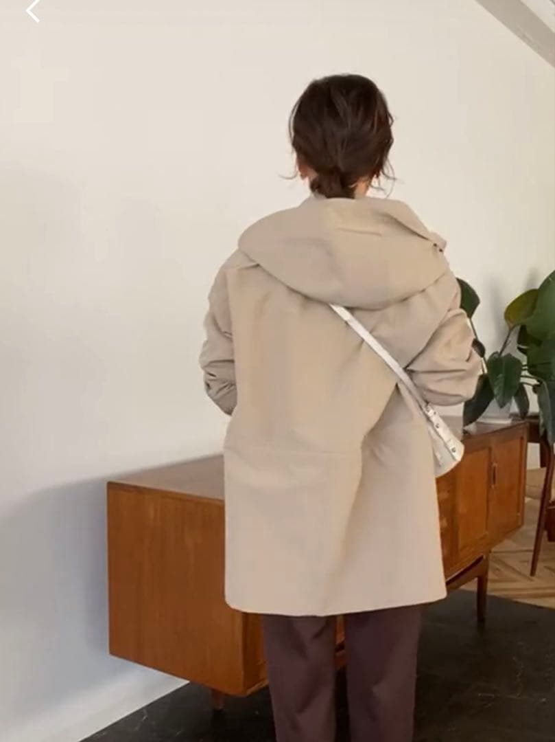 OHGA ベンリージャケット ベージュ アウター トレンチ
