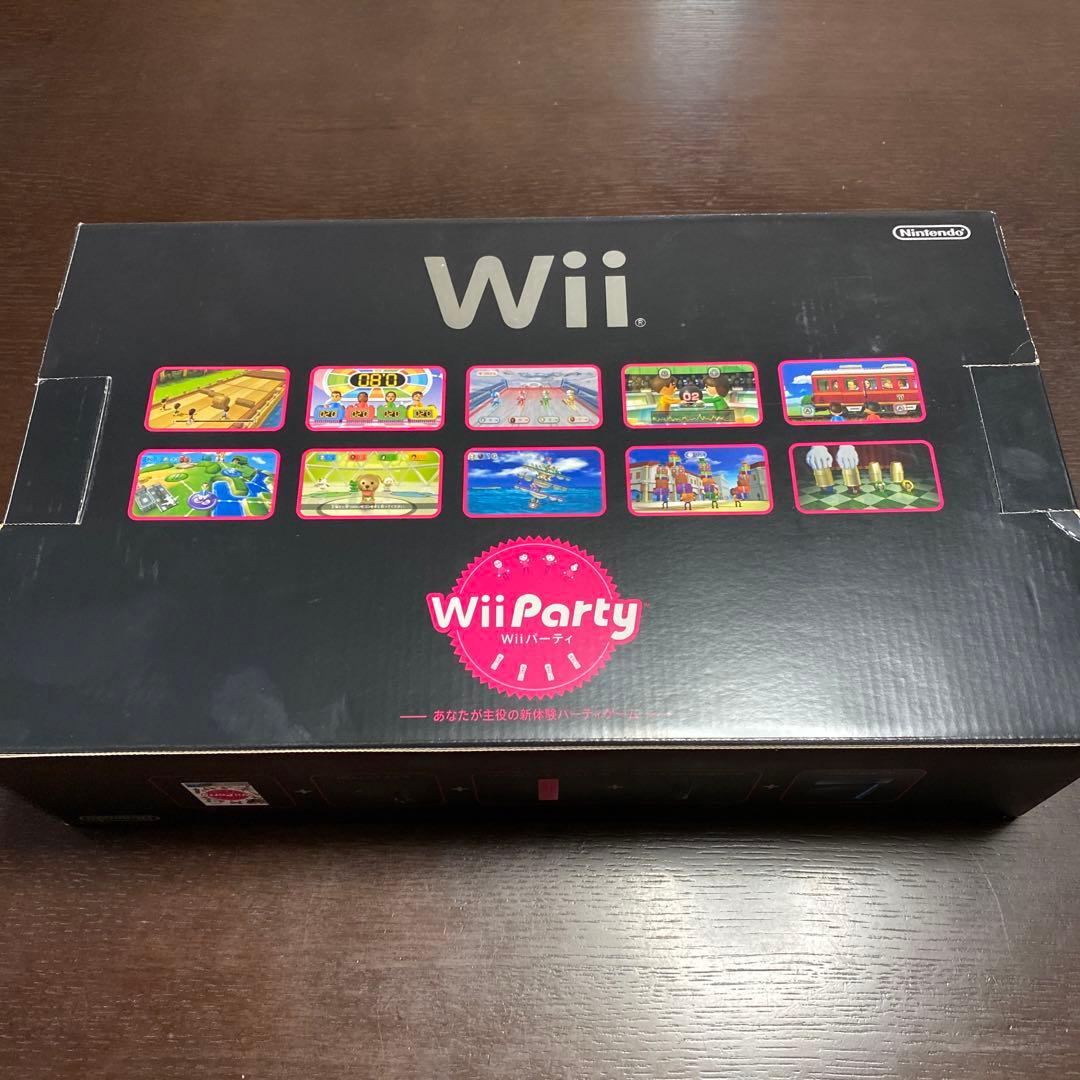 Wii本体とソフト2本、クラシックコントローラープロ付