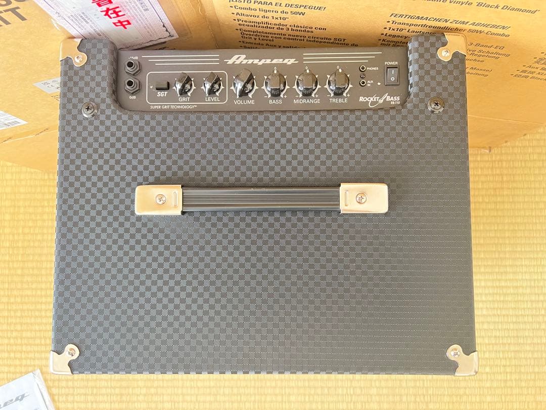 ベース Ampeg Rocket Bass Series RB-110