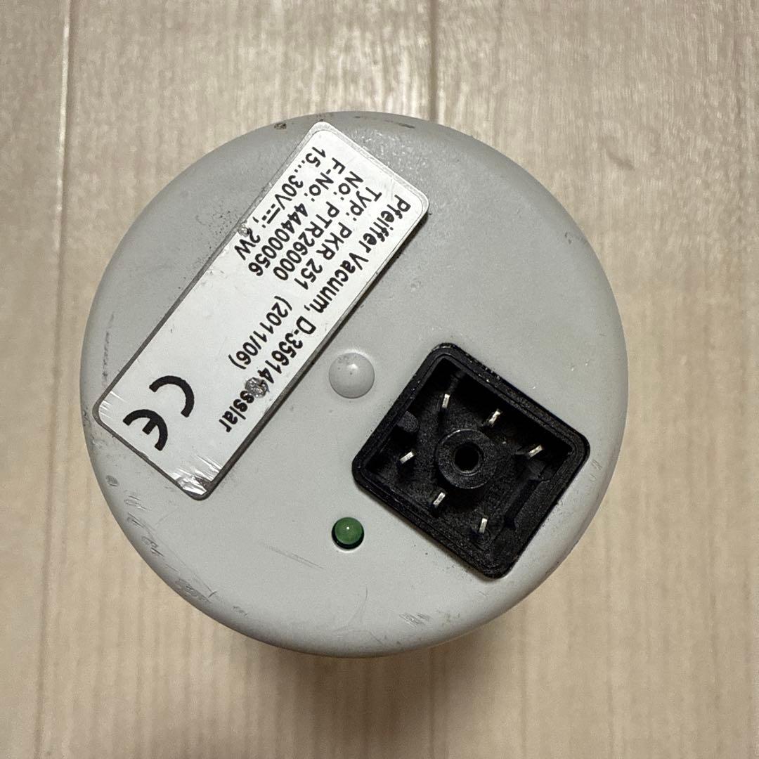 Pfeiffer Vacuum アクティフ型真空ケーシ PKR 251