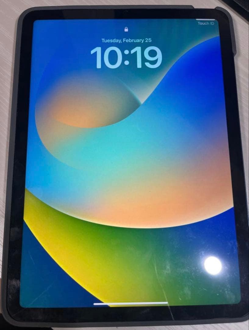 iPad Air(第5世代） Logi製キーボード付き