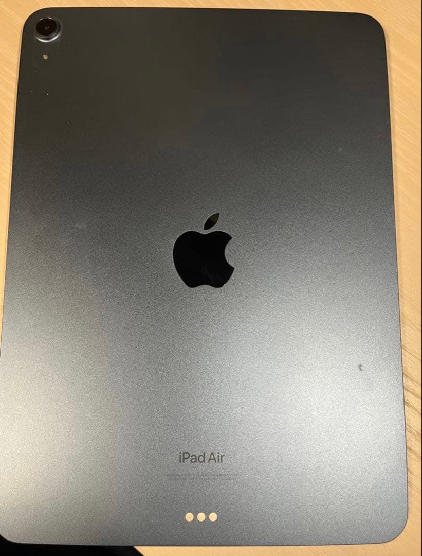 iPad Air(第5世代） Logi製キーボード付き