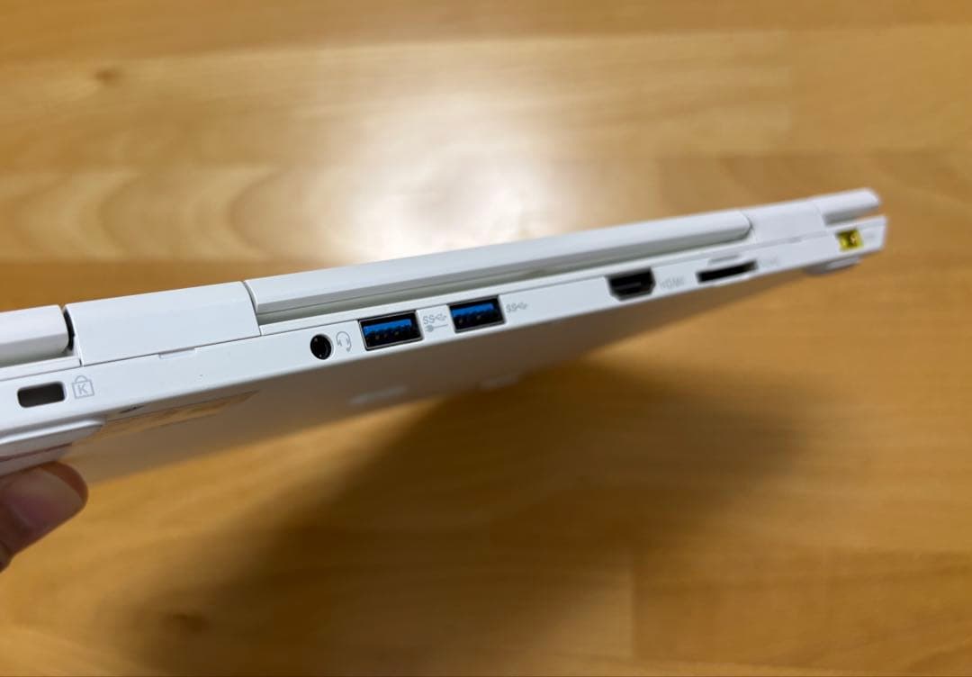 【送料無料】中古NEC LAVIEノートPC 11.6型 PC-NM150GAW
