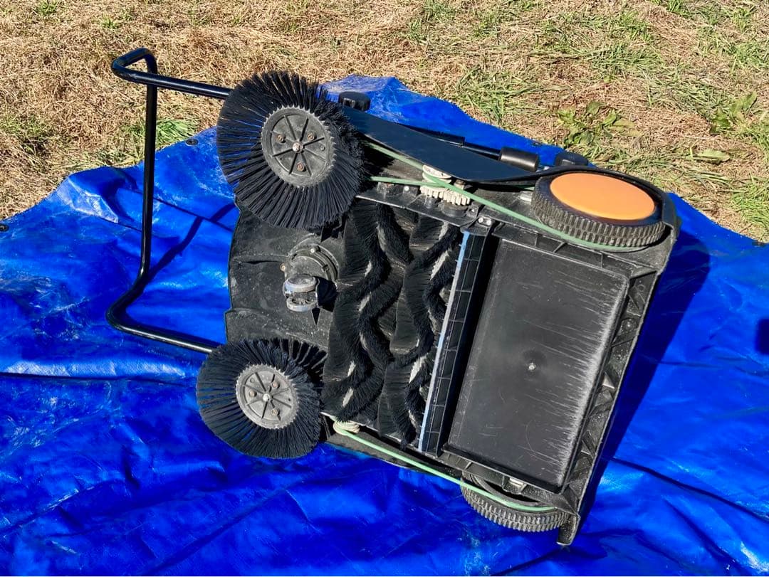 【中古品】ワキタ コンパクトクリーナー MCC702 業務用手押し式掃除機