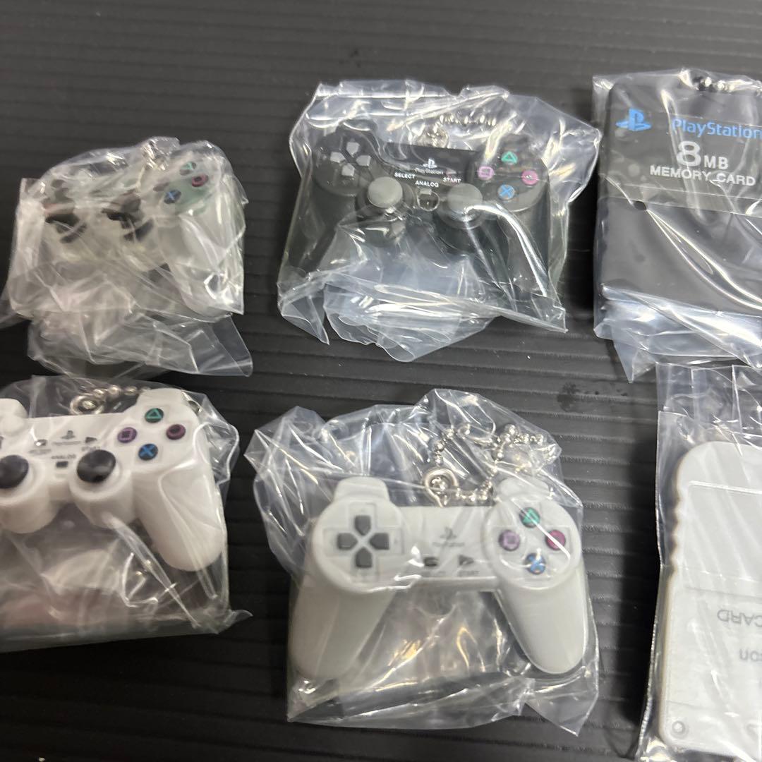 PlayStation ™ / ミニチュアチャーム　11種コンプセット