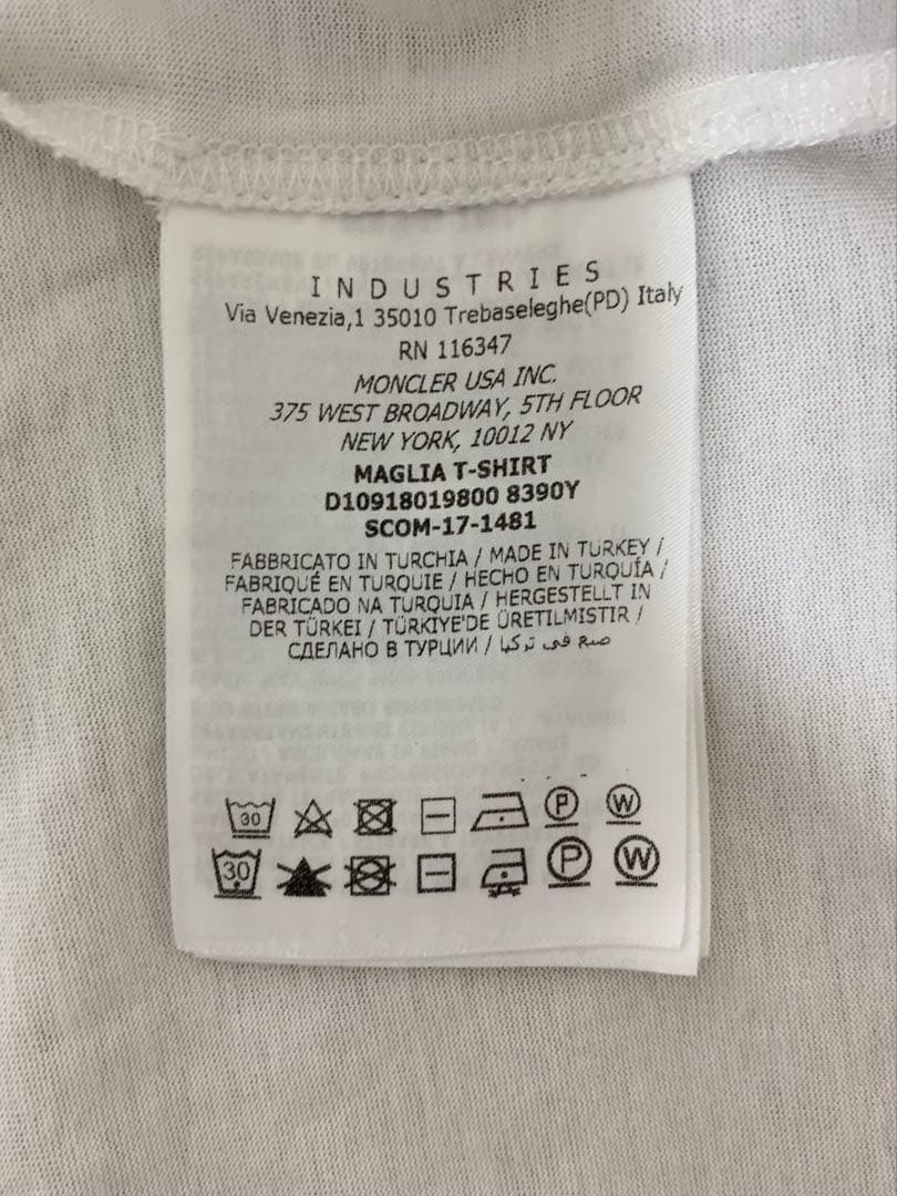 MONCLER ホワイト Tシャツ ポケット付き