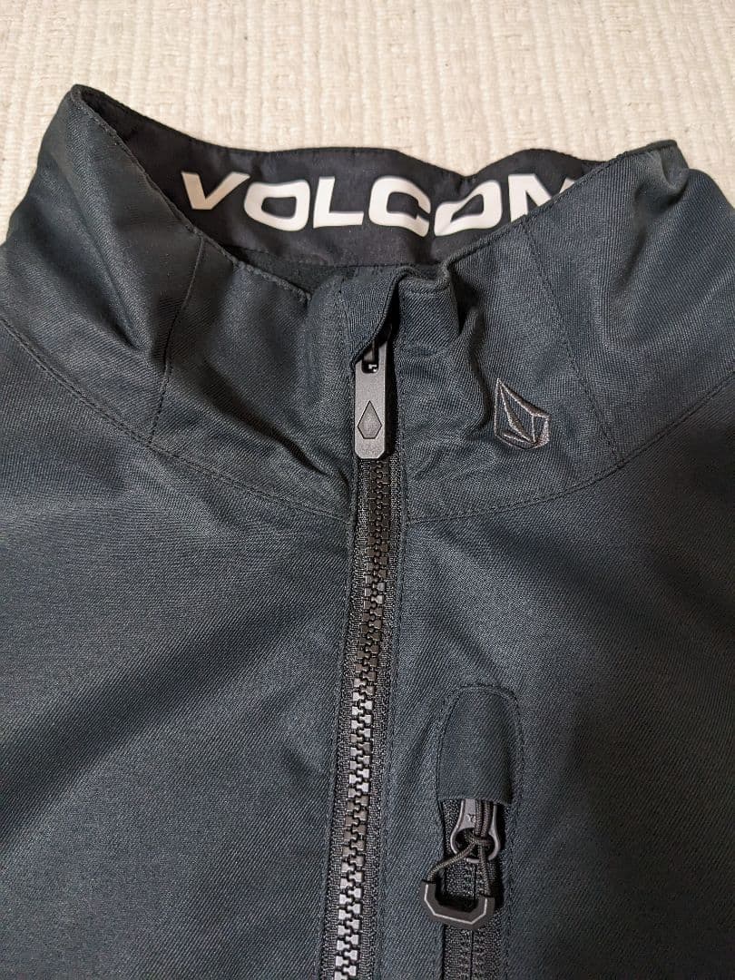 ゆき　VOLCOM　ボルコム