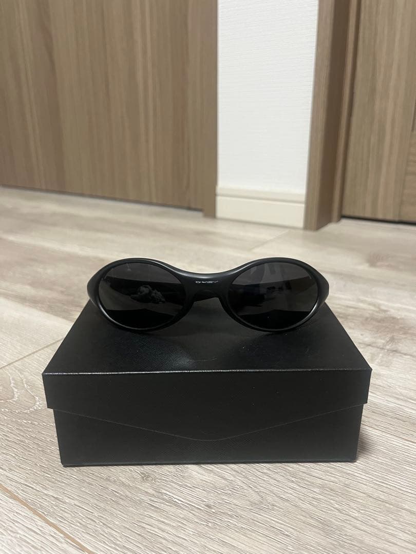 お*ん様 OAKLEY EYE JACKET サングラス ケース付