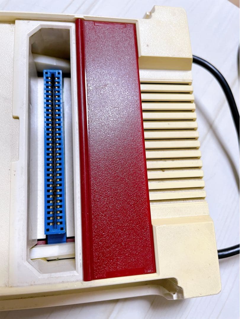 中古品 ファミリーコンピュータ カセット6本付き