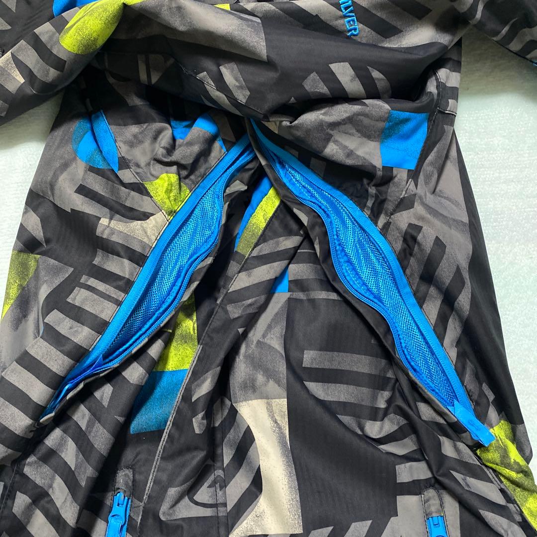 ボードウェアメンズ上下セット➕ベルト➕ チケット入バートンQUIKSILVER