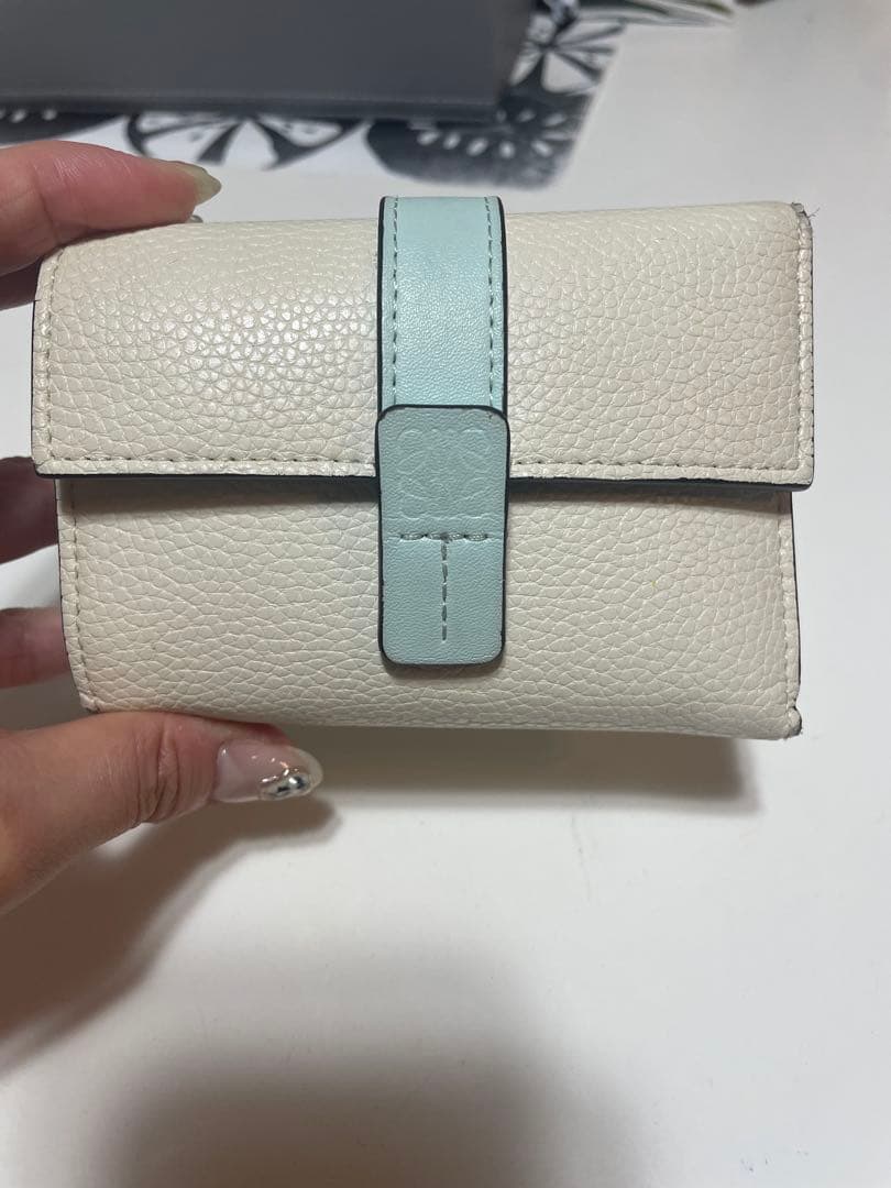 LOEWE ミディアム バーティカルウォレット