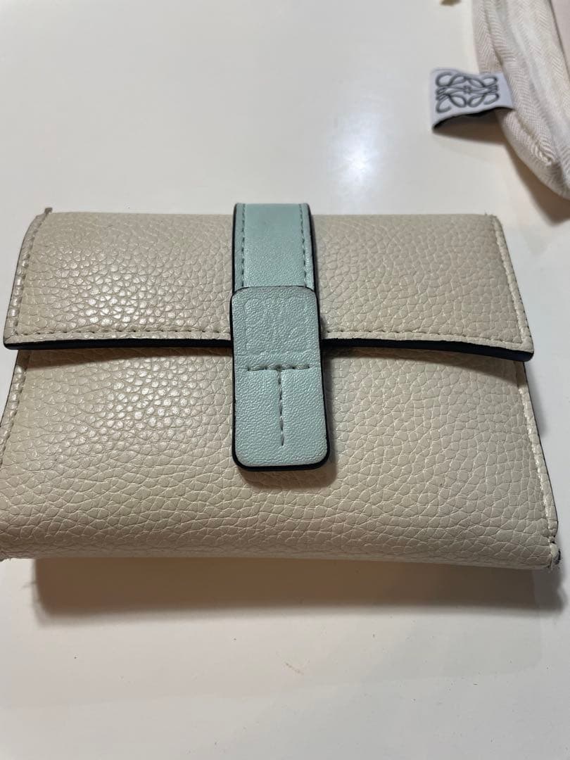 LOEWE ミディアム バーティカルウォレット