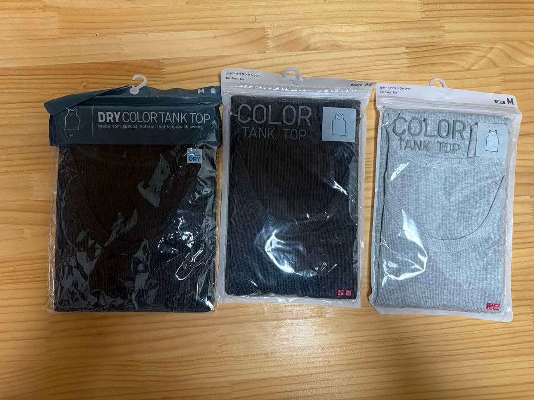 プリントスターTシャツ　32枚まとめ　新品未使用サイズ色々ユニクロ　タンクトップ