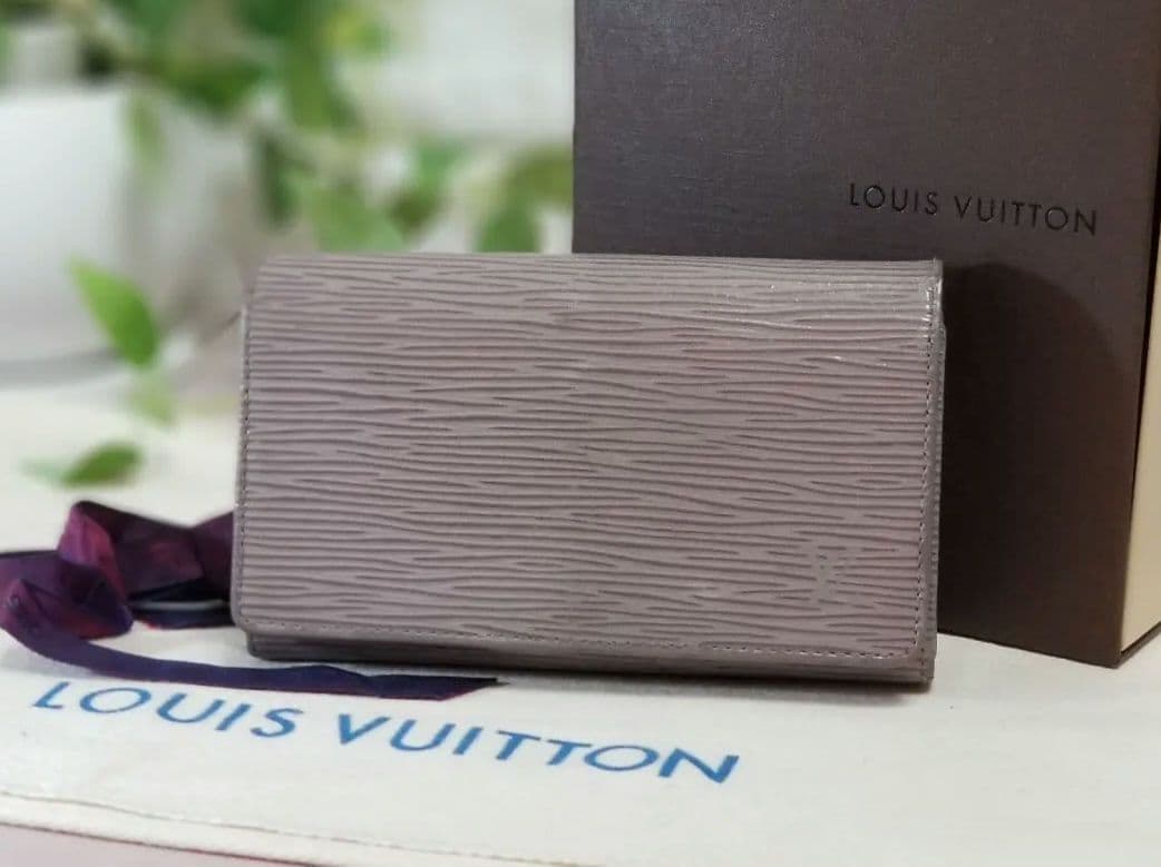 【honu】【良品】LOUIS VUITTON ２つ折り財布 ポルトモネ