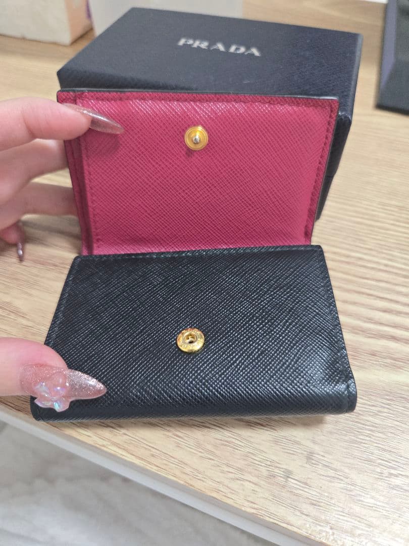 本日限定セール PRADA サフィアーノ3つ折り財布