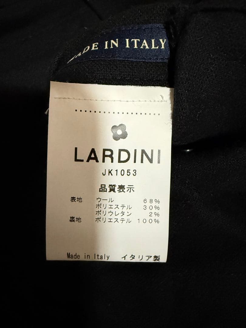 「日曜日迄価格」 LARDINI easy wear ウールサイズ 44ブラック