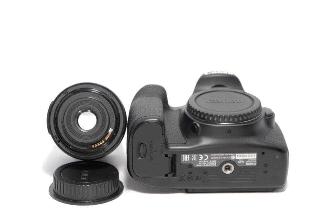 ✨Canon EOS 70D ✨高性能モデル✨高速AF＆手ぶれ補正✨一眼レフ