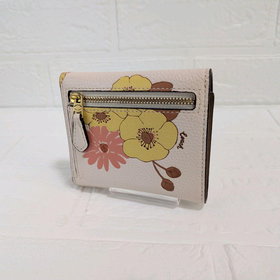極美品✨️　COACH　現行　三つ折り財布　花柄　ゴールド金具　コンパクト