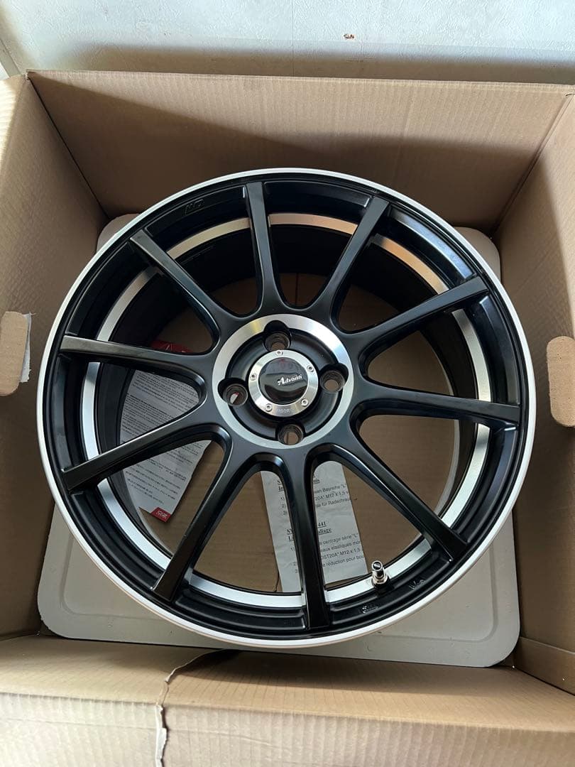 アドバンティレーシング17インチ ホイール　17×7.0 100 4 +48