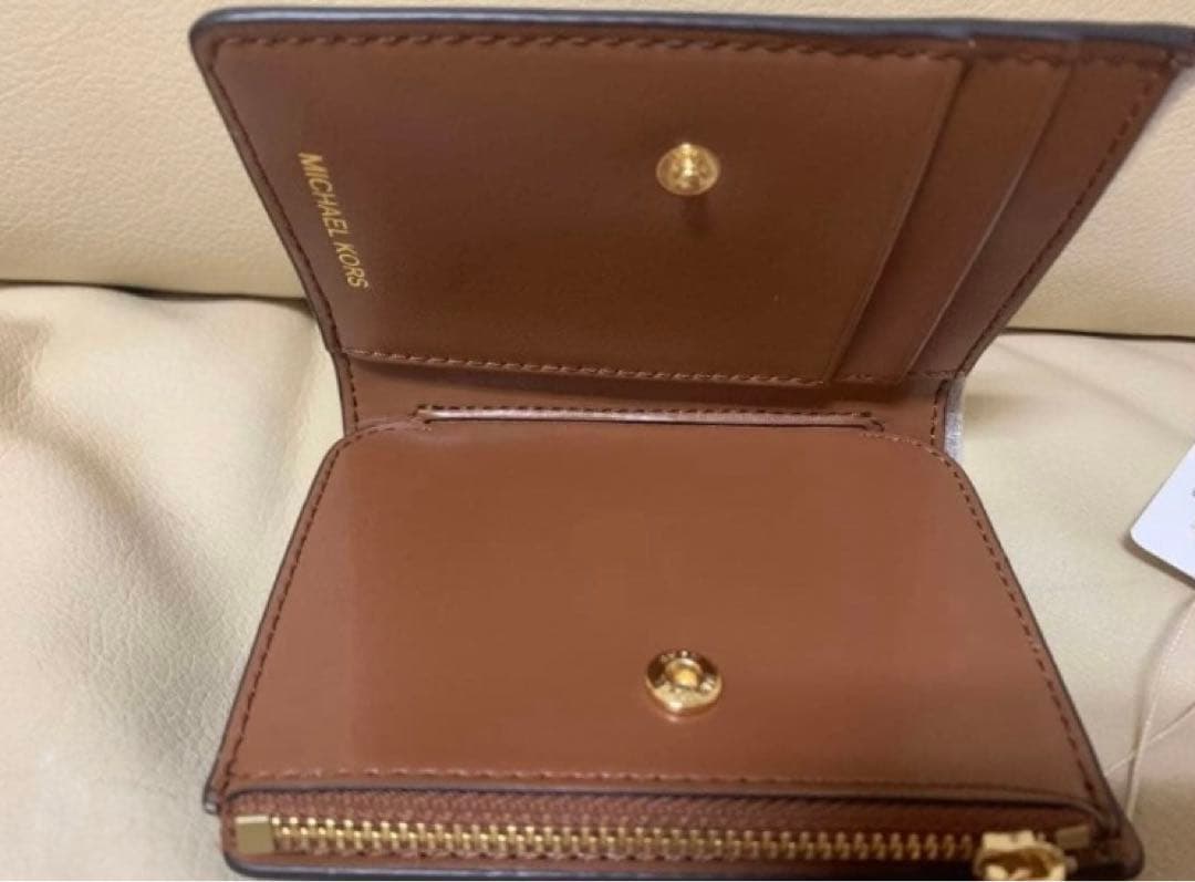 【新品 未使用】マイケルコース EMPIRE 折り財布