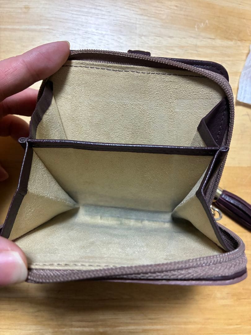 ATAO 二つ折り財布