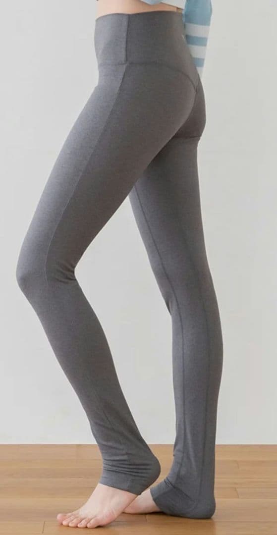 LAVA　SUKALA　新品未開封 Мサイズ　レギンス　トレンカ　グレー