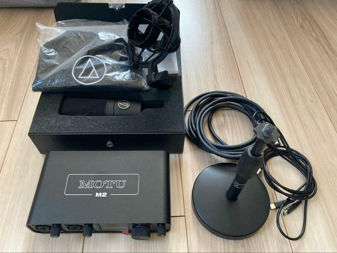 MOTU M2 AT4040 スタンド、ケーブルセット