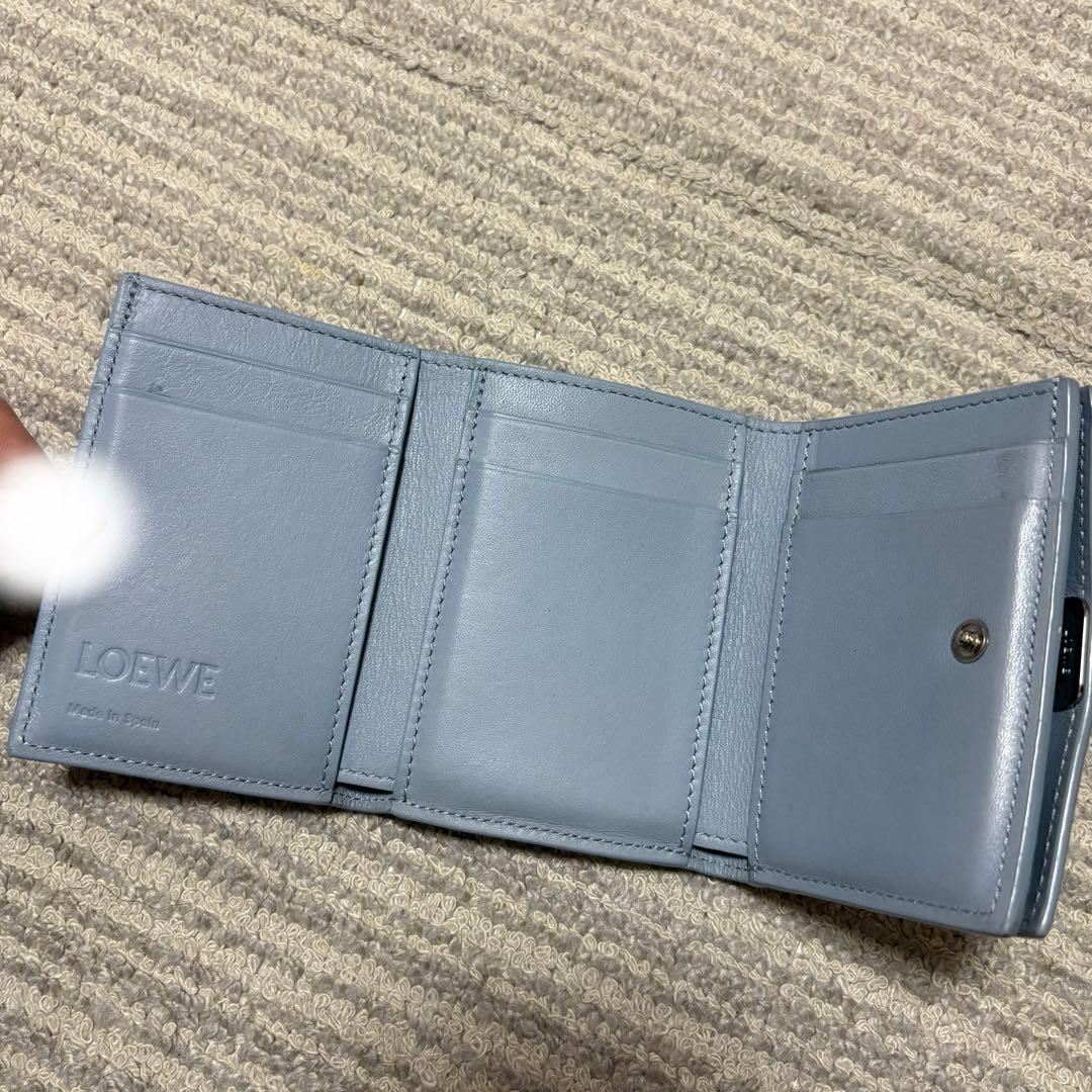 LOEWE ロエベ アナグラム トライフォールド ミニ財布 ブルー