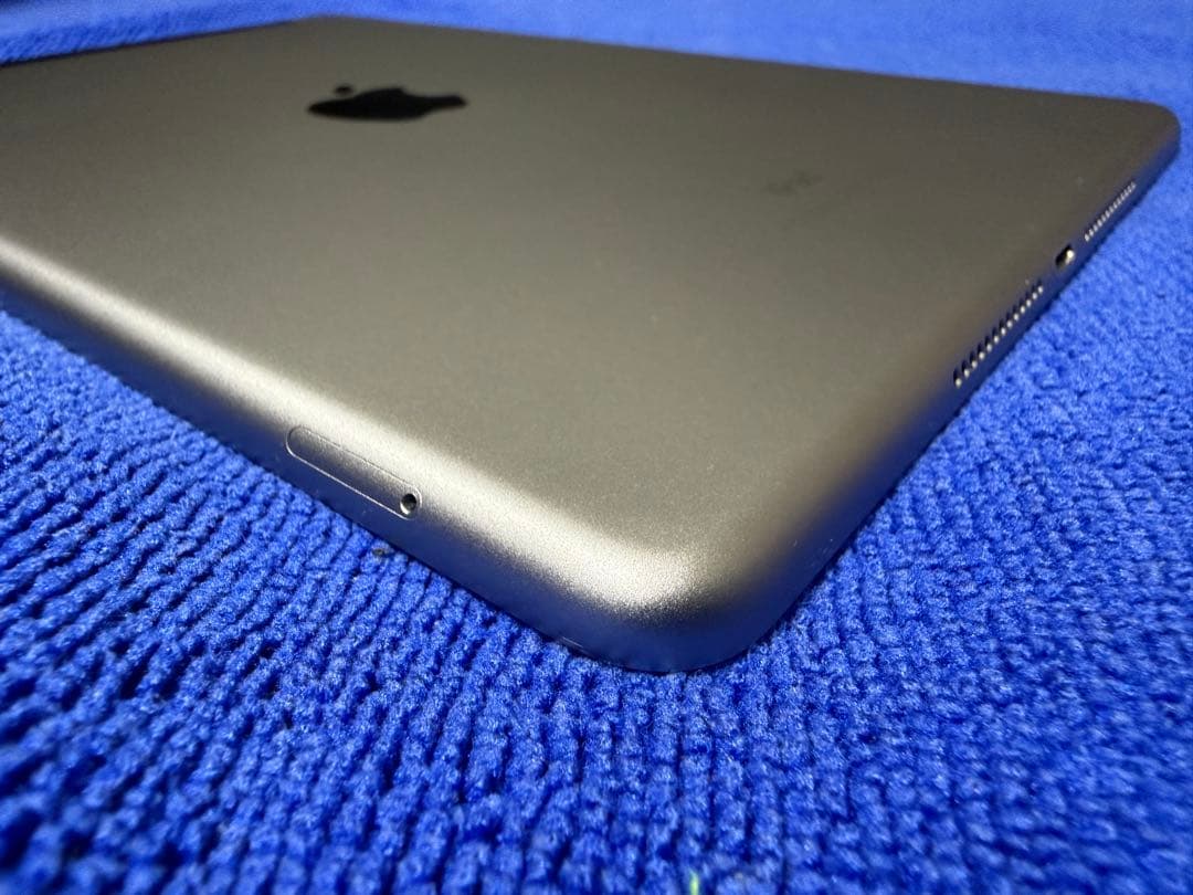 iPad (第6世代) Cellular SIMフリー
