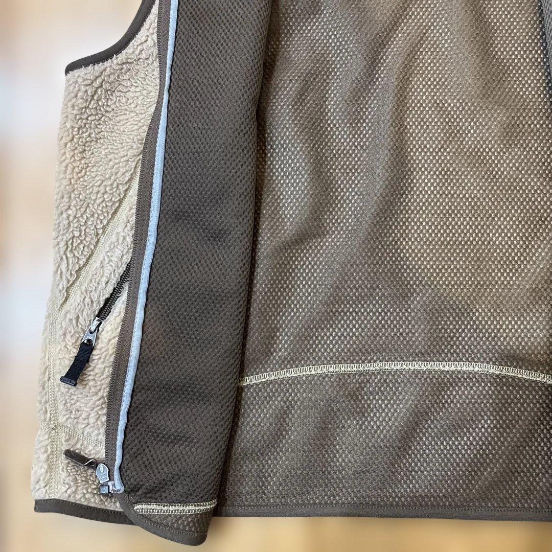 早い者勝ち！patagonia ベージュ フリース ベスト　レトロX パタゴニア