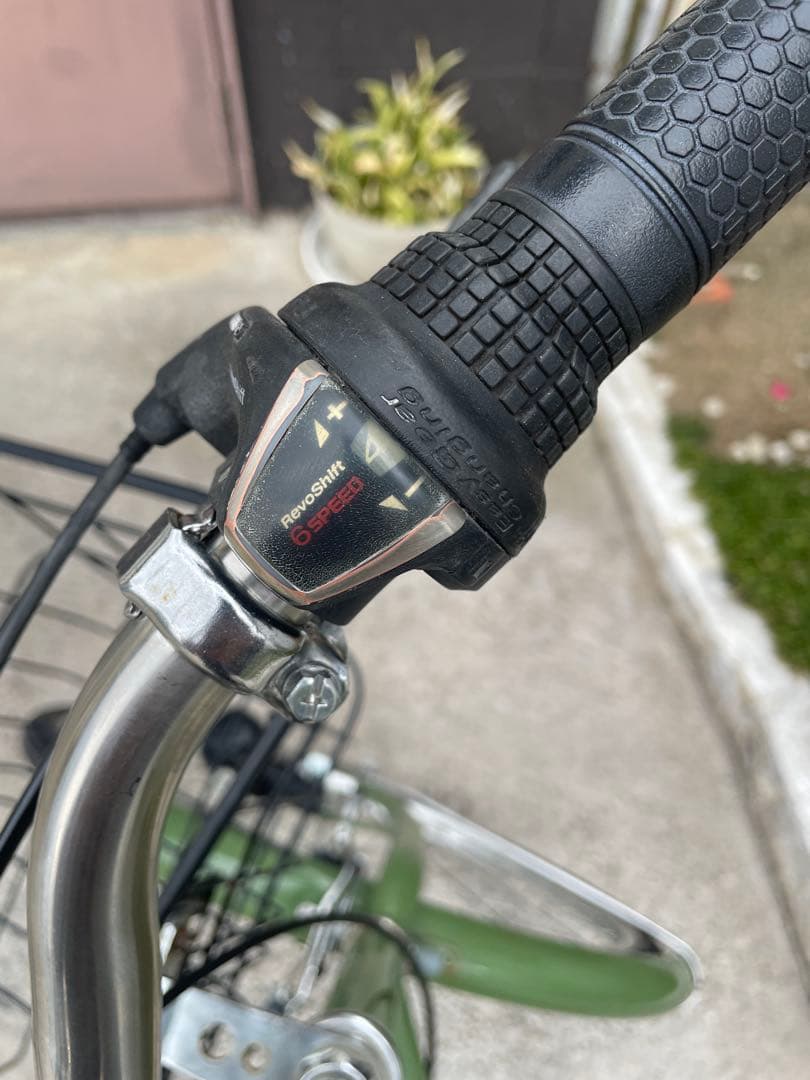 た*ち様 タイヤ新品！大阪府柏原市引き取り限定自転車※説明文をご確認のうえご入札