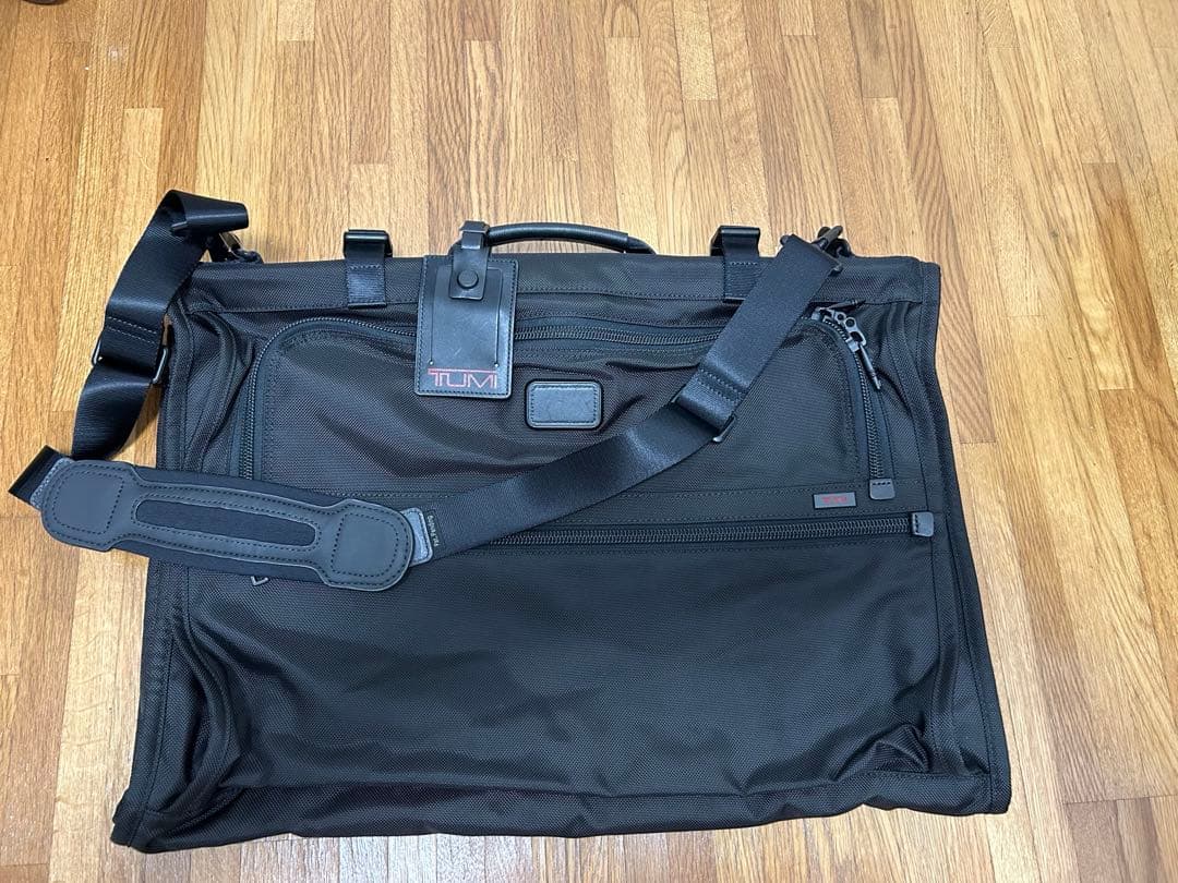 ☆極美品☆ TUMI トライフォールド ガーメントケース 22133DH