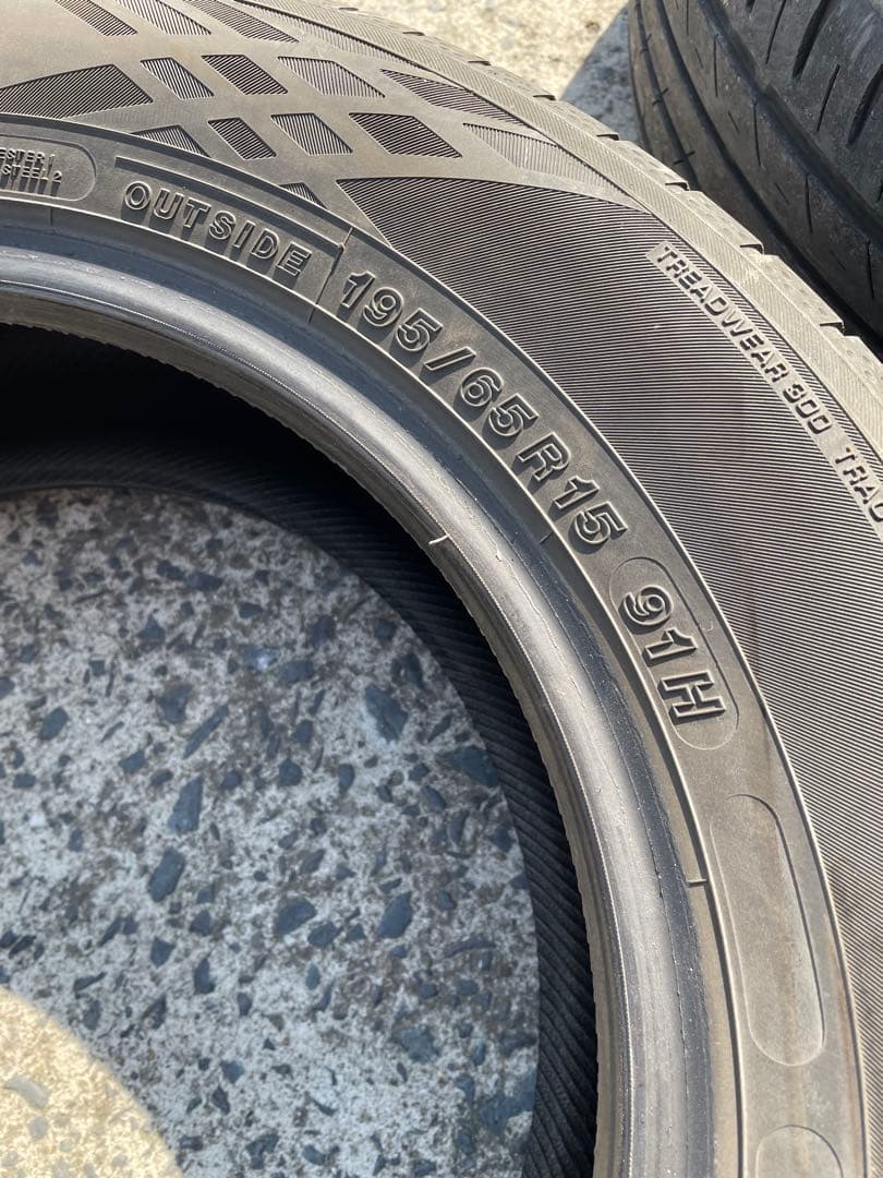 中古ヨコハマ夏タイヤ195/65R15 2本セット