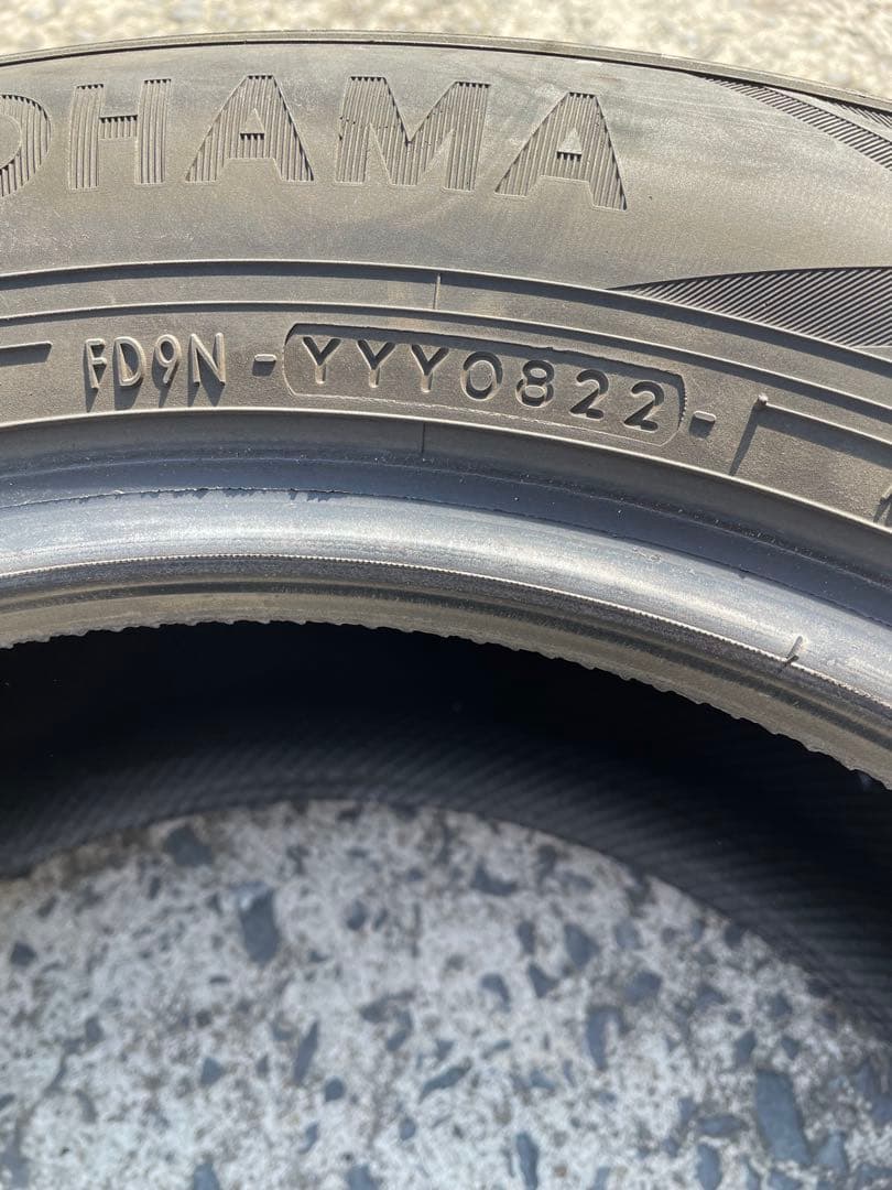 中古ヨコハマ夏タイヤ195/65R15 2本セット