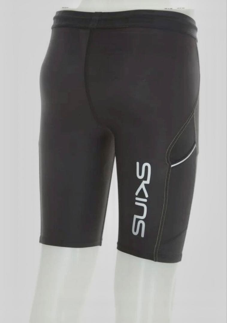 Skins series 3 Mサイズ　新品　ハーフタイツ