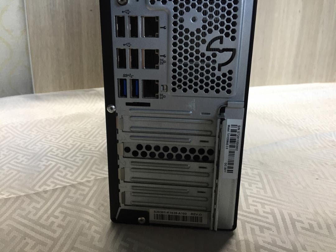 富士通 サーバー PRIMERGY TX1320 M4