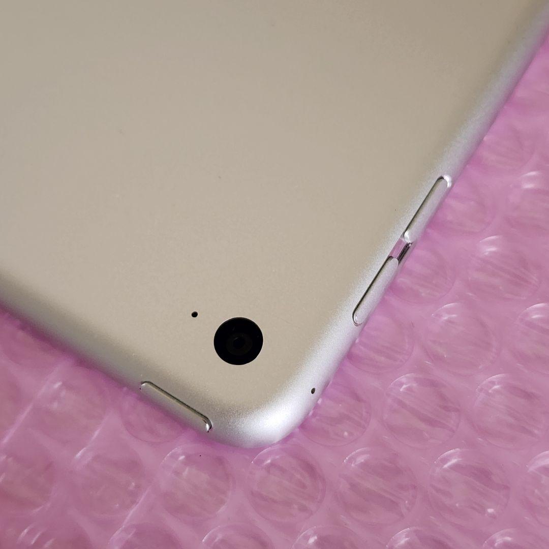良品　Apple iPad mini4世代　128GB　Wi-Fiモデル