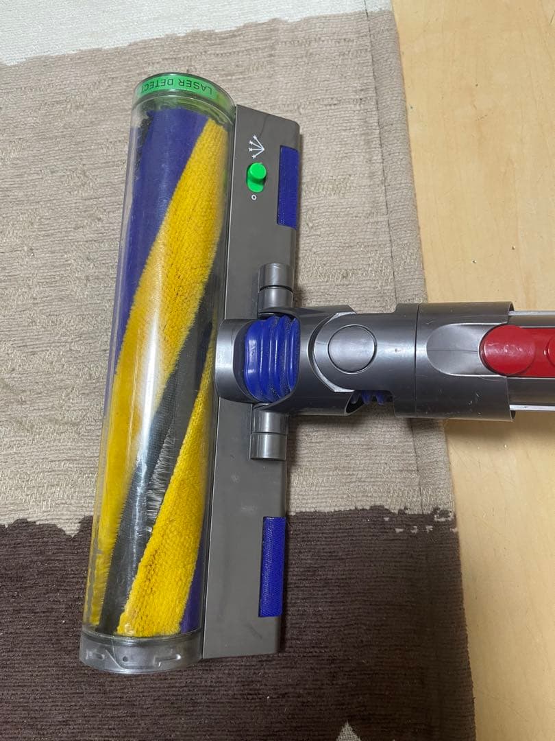 【美品】SV46 V12 ダイソン dyson コードレス 掃除機 清掃済み