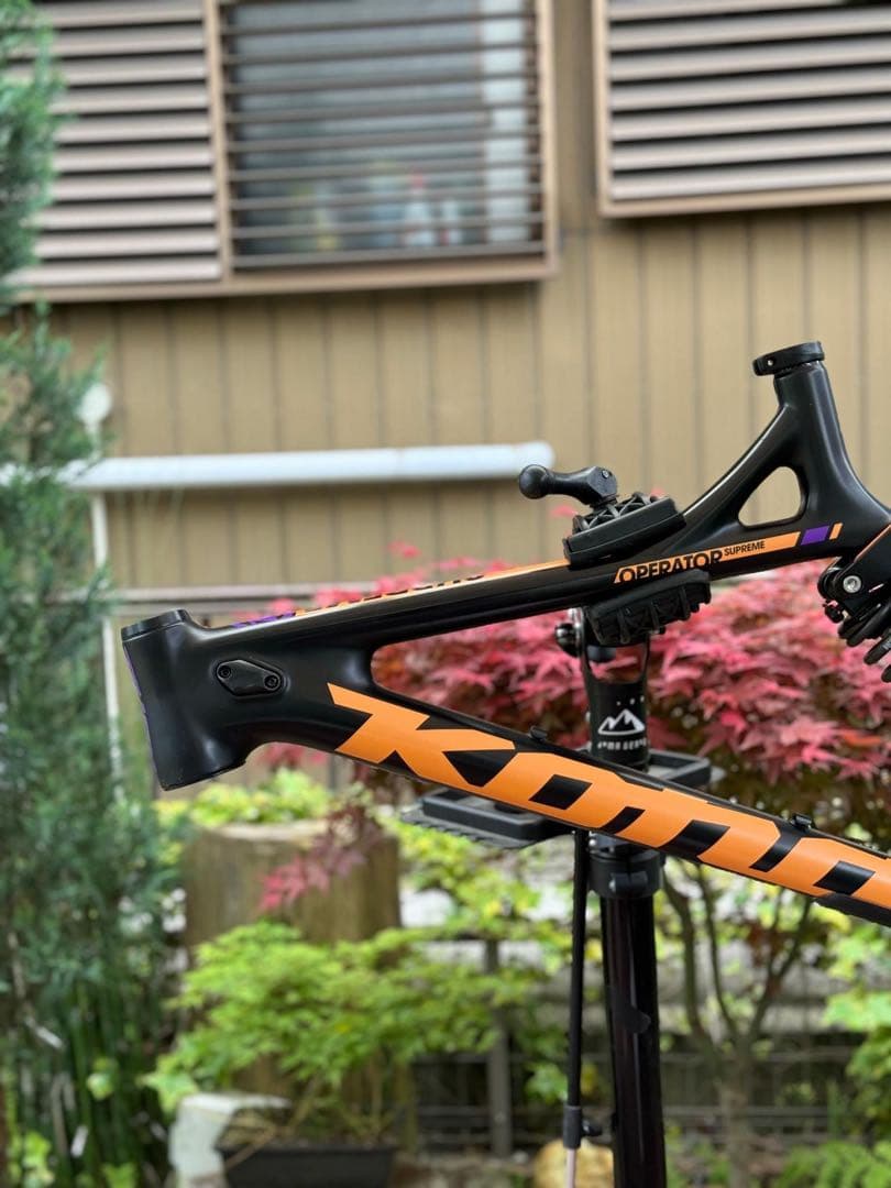m*e様 Kona SupremeOperator carbon F al R