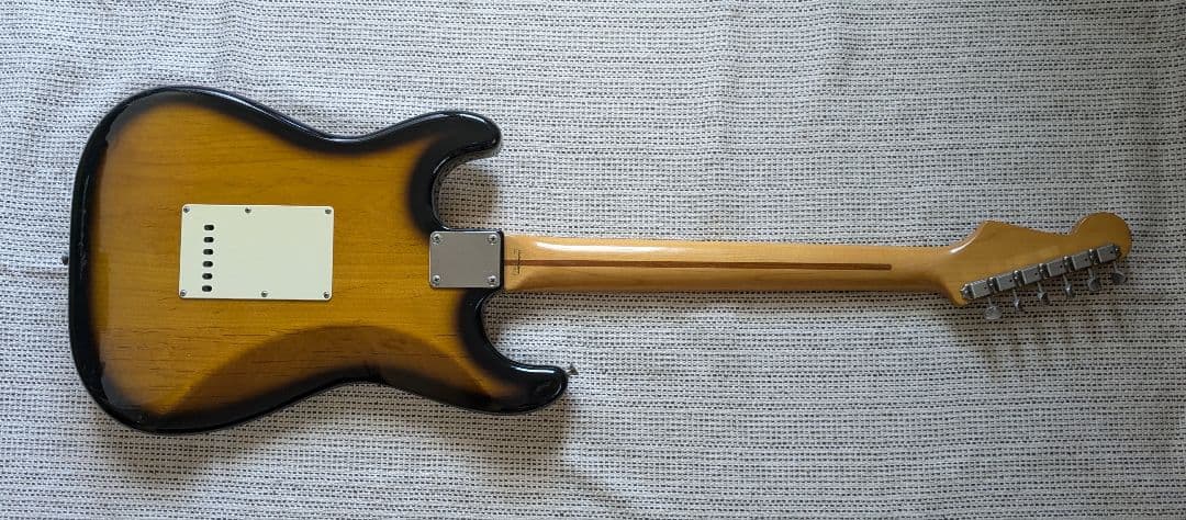 いぬどしFender Japan Stratocaster ST57-TX