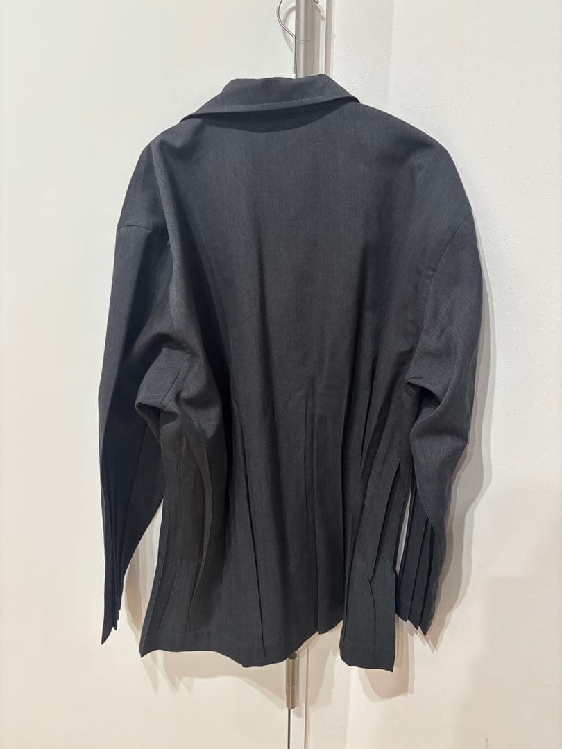 issey miyake men プリーツジャケット　ダークグレー