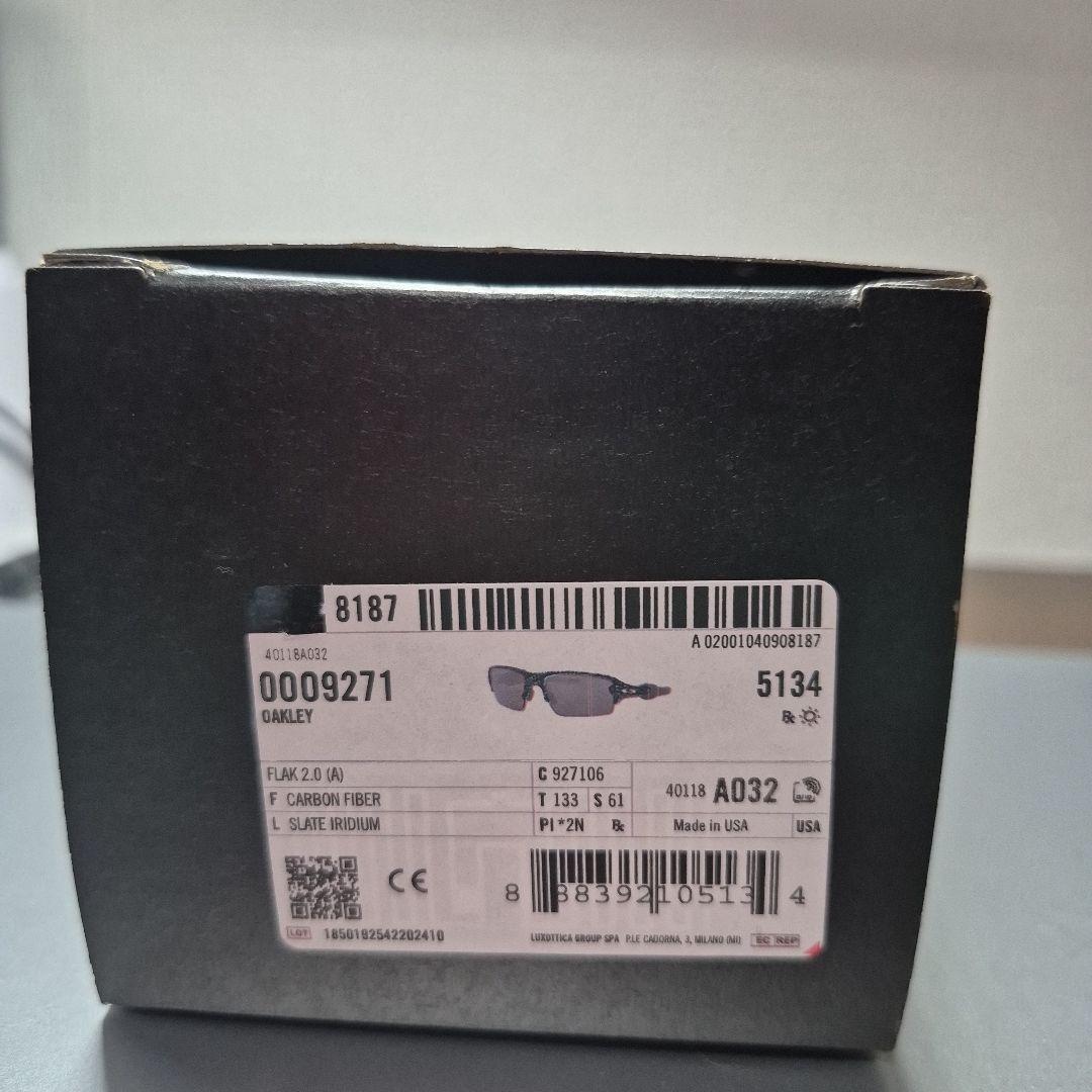 美品！　Oakley サングラス FLAK 2.0(A)