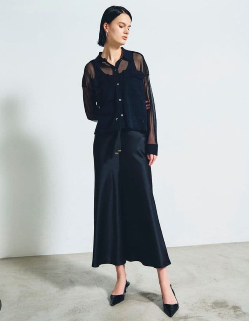 希少完売サイズ✨️グレースコンチネンタル サテンミリタリーロングスカート 光沢