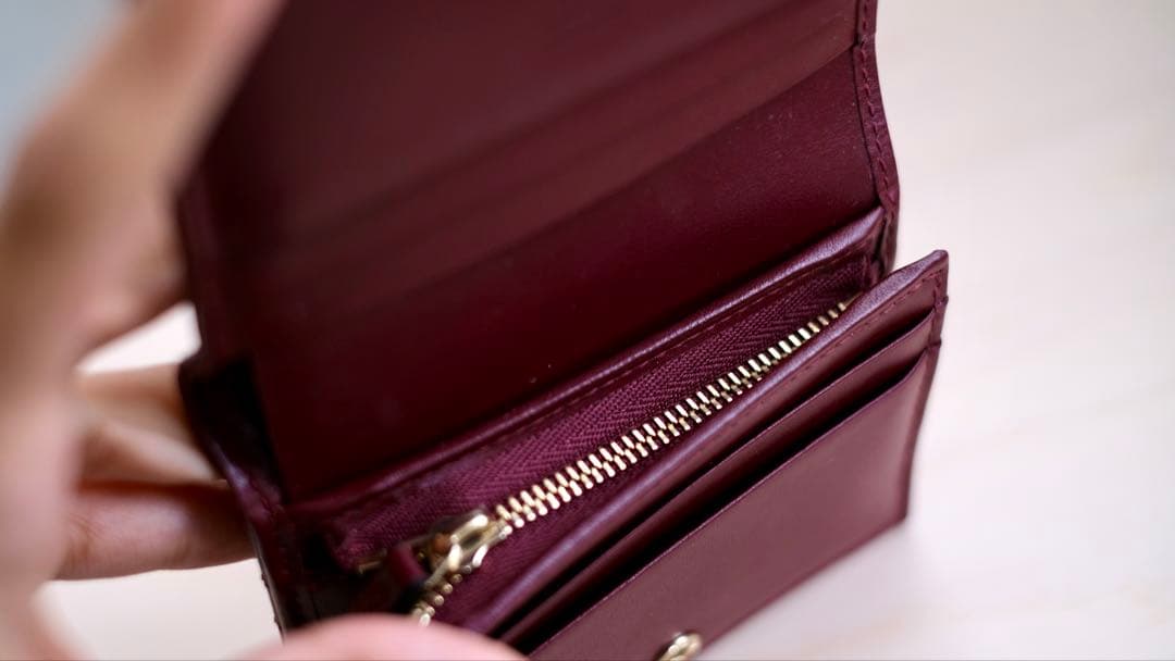 GUCCI バーガンディ ダブルGスモールウォレット　二つ折り財布