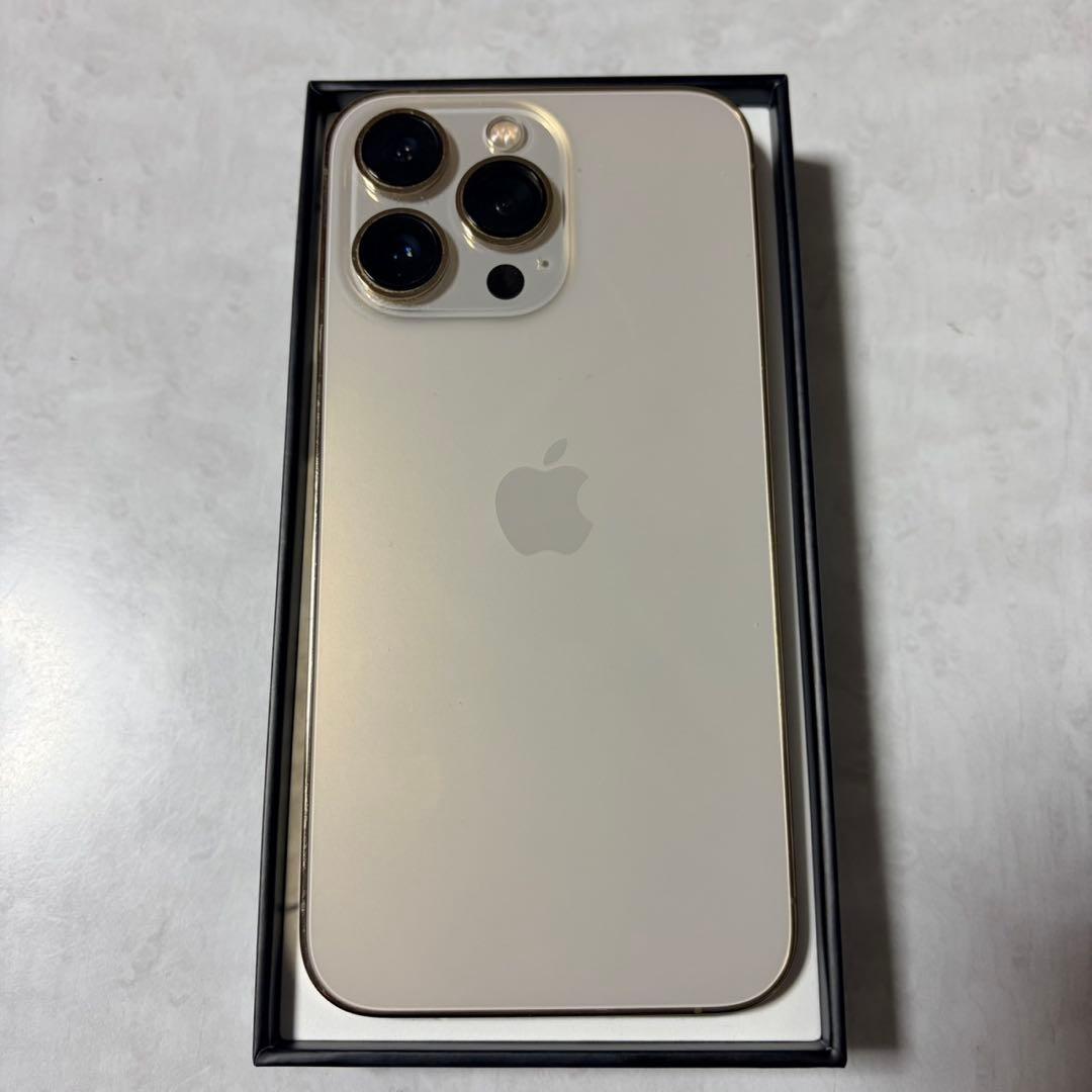 【美品】iPhone13 pro ゴールド 128 GB SIMフリーケース付き